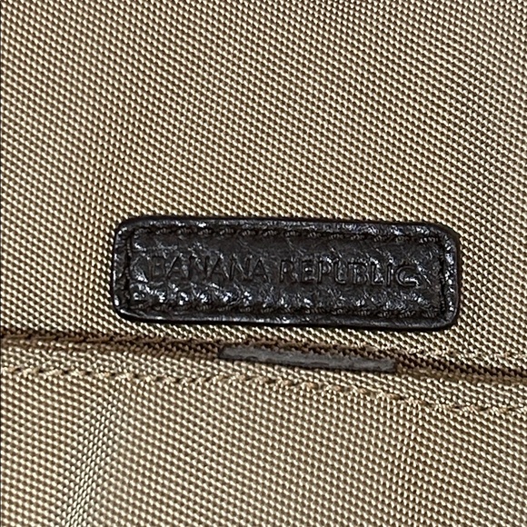 Banana Republic Messenger Bag 17x13 - Picture 8 of 10